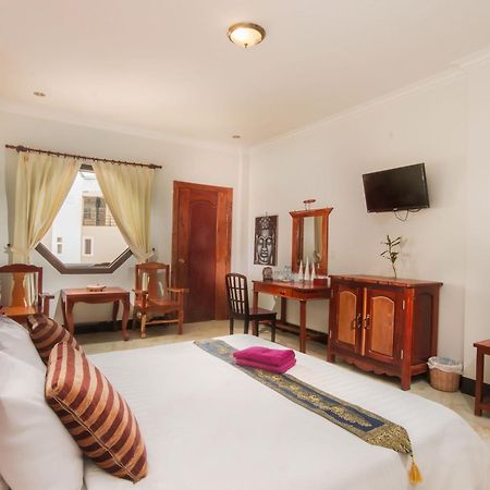 Angkor Udom Guesthouse Siem Reap Esterno foto