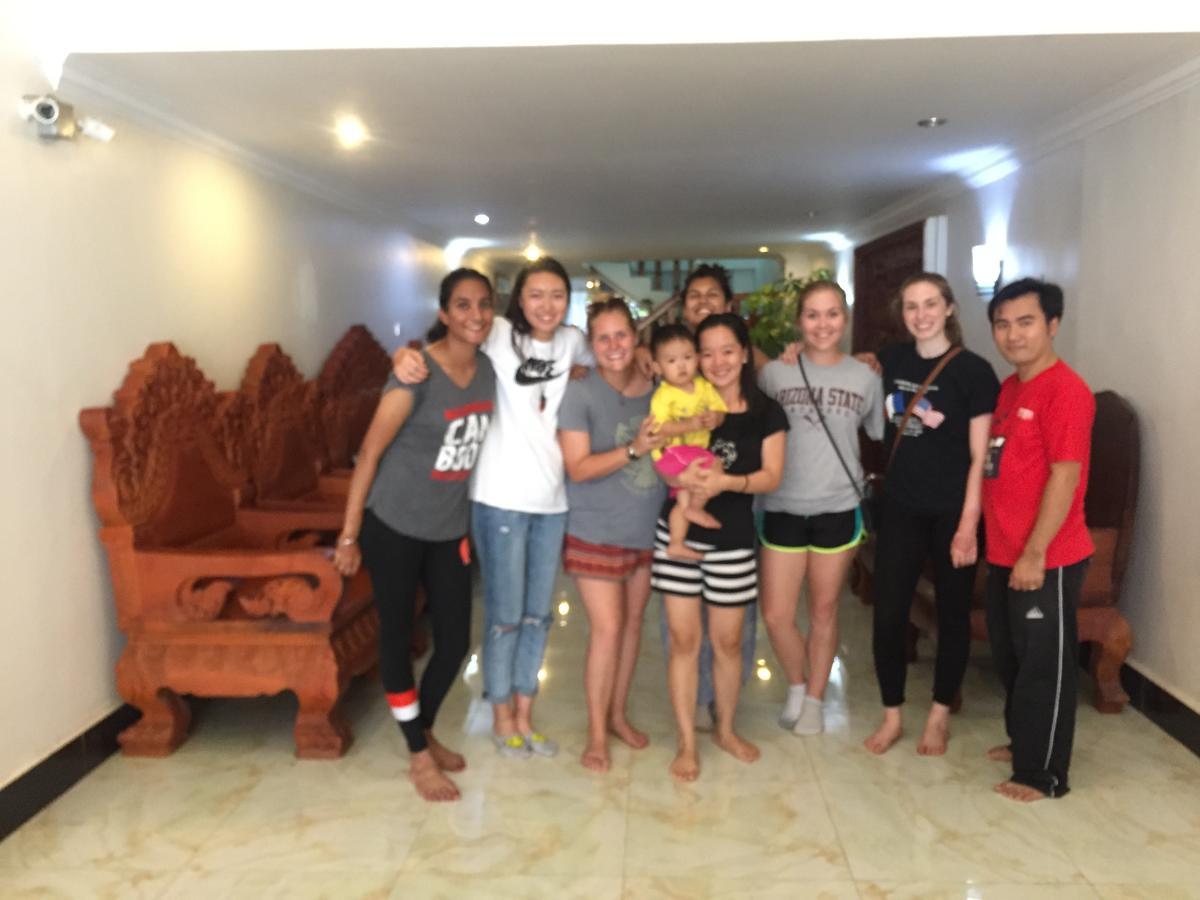Angkor Udom Guesthouse Siem Reap Esterno foto