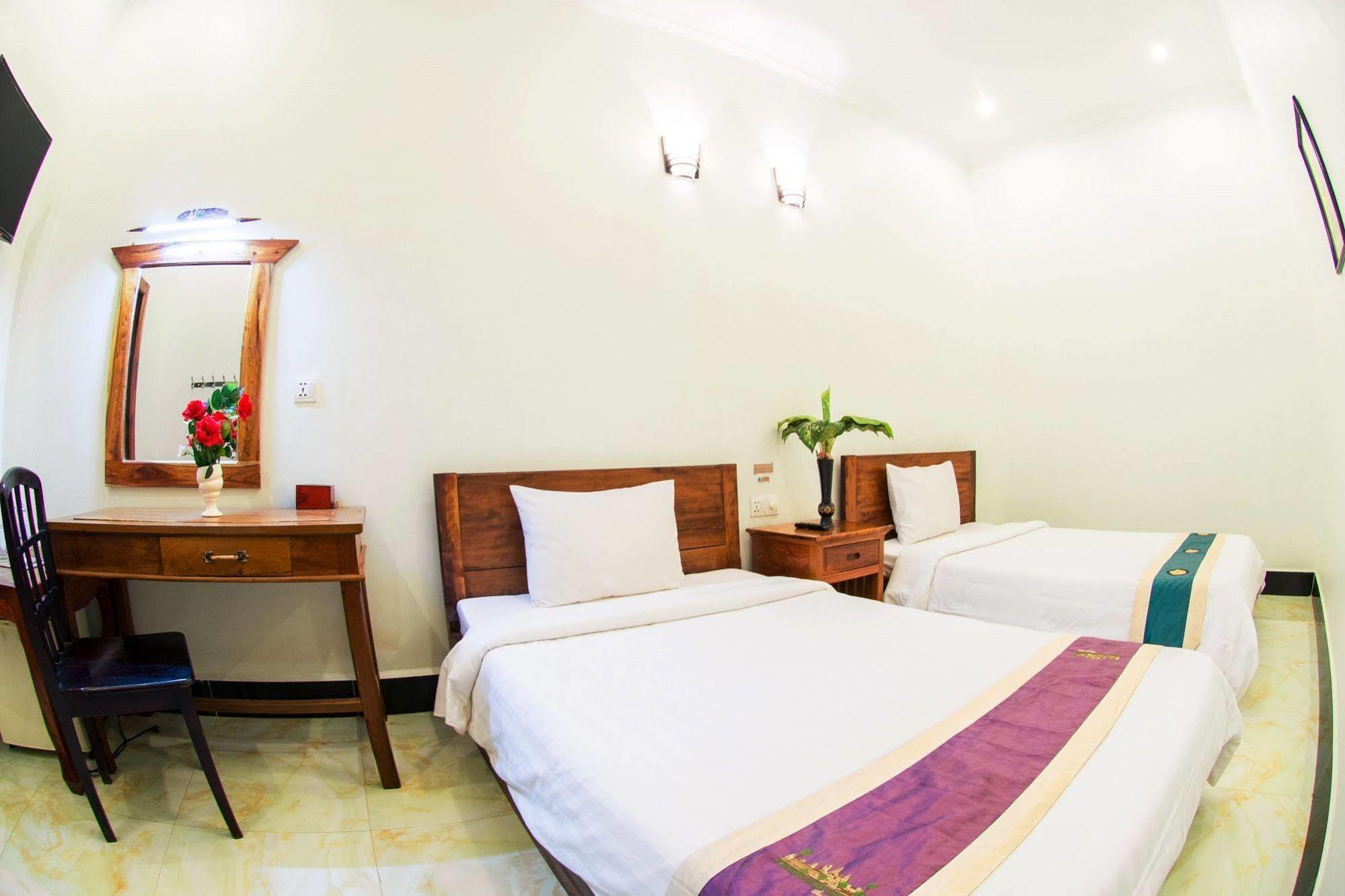 Angkor Udom Guesthouse Siem Reap Esterno foto
