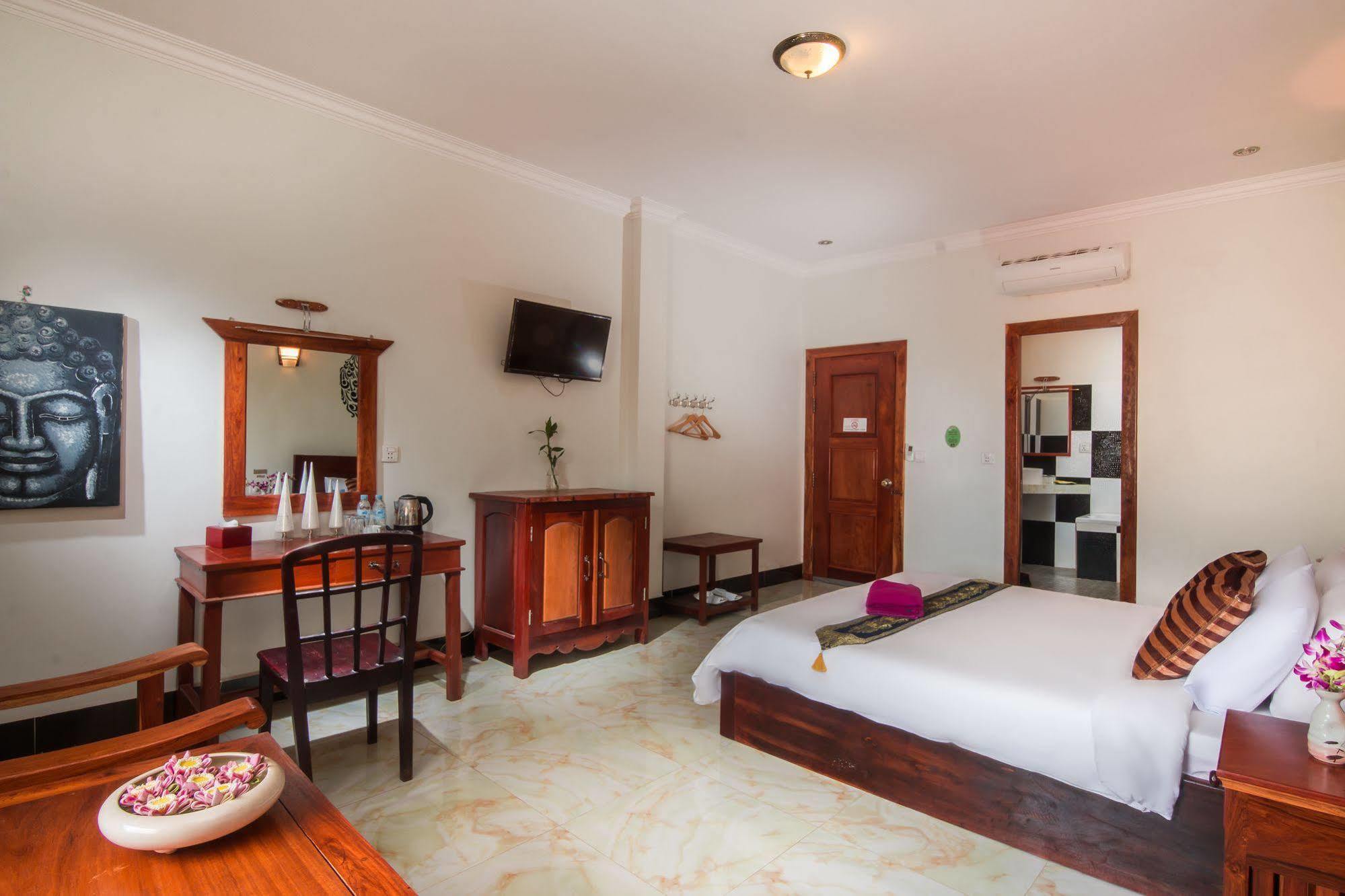 Angkor Udom Guesthouse Siem Reap Esterno foto